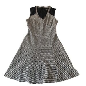 Guess Black White Striped VNeck Sleeveless‎ Fit Flare Doris Dress 8 Y2K Skater